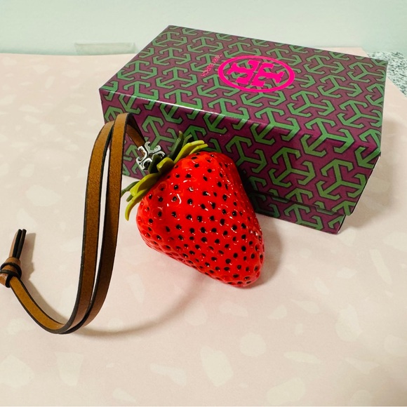 Tory Burch strawberry bag charm New Poppy $128 NEW with box 164955 - Picture 4 of 8